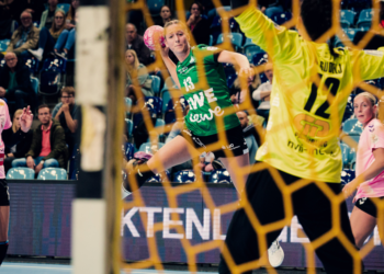 4 europäische Spiele am Wochenende live bei SPRUNGWURF.TV